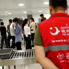 İstanbul'da bir haftada 6 bin 686 düzensiz göçmen sınır dışı edildi