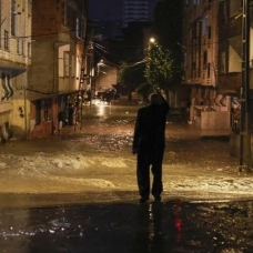İstanbul Valiliği su baskını mağdurlarına nakit yardımı yapacak