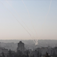 İsrail ordusu, Gazze'den 449 roket atıldığını açıkladı