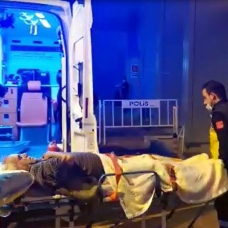 CHP'li Belediye Başkanı Mümtaz Şenel'e silahlı saldırı: Topuğundan vurdular