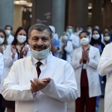 Türkiye'nin koronavirüse karşı başarısı dünyanın dilinde