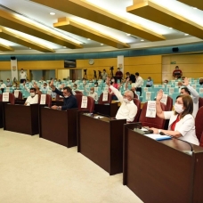 Tarsus'ta borçlanma yetkisi oy birliğiyle kabul edildi
