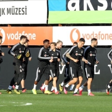 Beşiktaş'ın Yukatel Denizlispor maçı aday kadrosu belli oldu