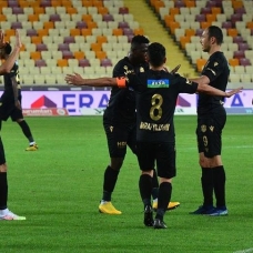 BtcTurk Yeni Malatyaspor, evinde Göztepe'yi 2-1 yendi