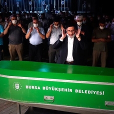 Bursa'da sel sularına kapılan Derya Bilen'in cenazesi Bingöl'de toprağa verildi