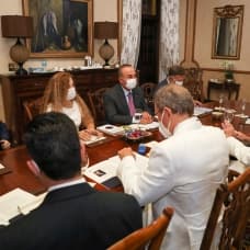 Dışişleri Bakanı Çavuşoğlu, Dominik Cumhuriyeti Cumhurbaşkanı Abinader'le bir araya geldi