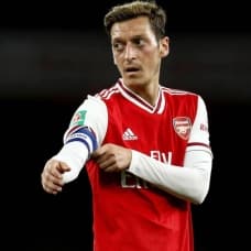 Mesut Özil'den transfer açıklaması: Önceliğim Arsenal'de oynamak