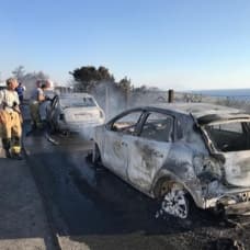 İzmir Seferihisar'daki yangında onlarca araç küle döndü
