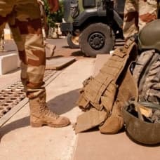 Mali'de bombalı saldırı! 2 Fransız askeri öldürüldü