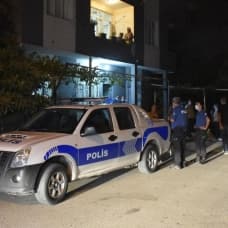 Adana'da bir şahıs 2 aylık eşini pompalı tüfekle vurdu