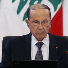Cumhurbaşkanı Mişel Avn, Lübnan'ın 'yol ayrımında' olduğunu söyledi