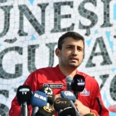 Selçuk Bayraktar, Türkiye'nin ilk uçan arabası 'Cezeri'yi anlattı