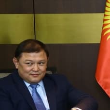 Kırgızistan'da Başbakan ve Meclis Başkanı istifa etti