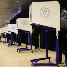 Trump'ın seçim ekibi Nevada'da oy sayımlarının durması için dava açtı