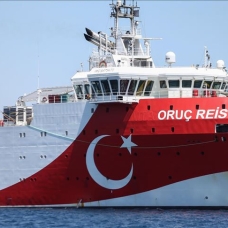 Türkiye'den yeni Navtex: Oruç Reis'in görev süresi uzatıldı