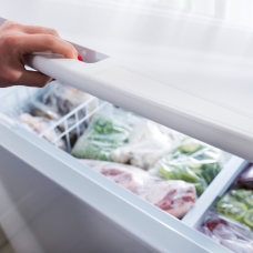 Bakteri üretiyor! Eti buzdolabından çıkarıp tekrar dondurmayın