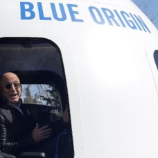 Bezos'un şirketi Blue Origin NASA'yı dava ediyor