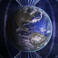 Dünya'nın manyetik alanı güç kaybediyor
