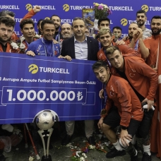 Turkcell'den Avrupa Şampiyonu Ampute Futbol Milli Takımı'na 1 milyon TL'lik başarı ödülü