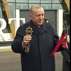Başkan Erdoğan Fuzuli Havalimanı'na inen ilk lider oldu