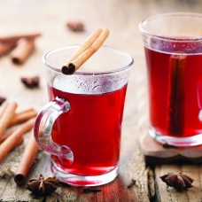 Tarçın çayı ağrıları azaltıyor Balla karıştırmak etkisini artırır