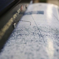 İran'daki depremde 2 kişi hayatını kaybetti, 17 kişi yaralandı