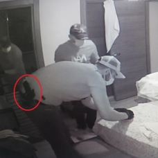 Hırsızlar bebek kamerasına yakalandı... Şebeke çökertildi