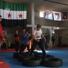 Yetim çocuklara kung fu eğitimi