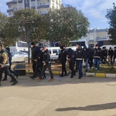 Şırnak merkezli rüşvet operasyonunda yakalanan 30 zanlıdan 16'sı tutuklandı