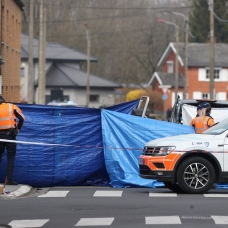 Belçika'da araç kalabalığın arasına daldı! 6 ölü