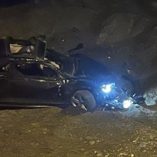 Çorum'daki kazada araçtan fırlayan iki kişi öldü