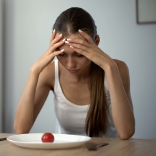 Yeme bozukluğu psikolojiyi etkiler