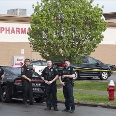 New York'ta bir süpermarkette düzenlenen silahlı saldırıda 10 kişi hayatını kaybetti