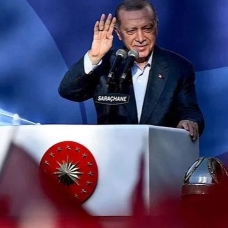 Başkan Erdoğan: Sinsi oyun 15 Temmuz gecesi yerle yeksan oldu