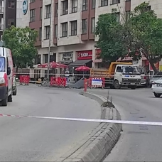 İstanbul'da doğal gaz borusu patladı! Cadde trafiğe kapatıldı 