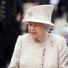 İngiltere Kraliçesi 2. Elizabeth tıbbı gözetim altında tutuluyor