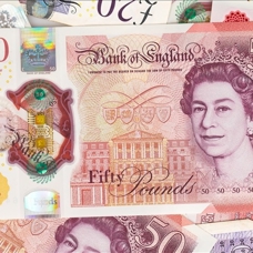İngiliz sterlini, dolar karşısında tüm zamanların en düşük seviyesini gördü