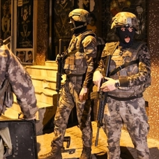 İstanbul'da DEAŞ operasyonunda 10 şüpheli yakalandı