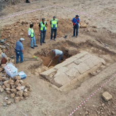 Muğla'da çiftçinin traktörüyle sürdüğü tarlada 2400 yıllık oda mezar bulundu