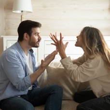 Evlilikte yapılan en büyük iki hata: Susmak ya da kavga etmek