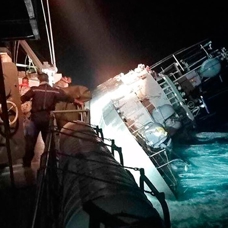 Tayland donanmasına ait gemi battı: Kayıp 31 denizci aranıyor 