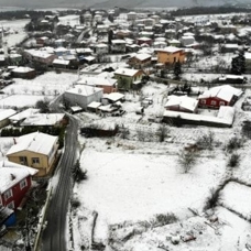 İstanbul'a kar yağdı