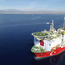 Karadeniz'de gaz toplama haznesi vana sistemine bağlandı!