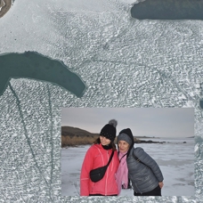 Çıldır Gölü dondu, ziyaretçi akını başladı