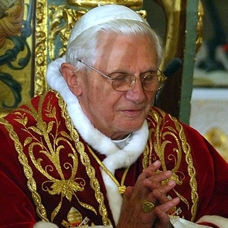 Eski Vatikan Devlet Başkanı ve Emerit Papa 16. Benediktus öldü
