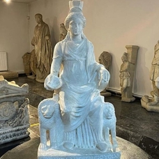 Anadolu'dan kaçırılan Kibele heykeli yıllar sonra bulunduğu topraklarda sergilenecek