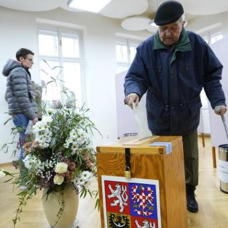Çekya'da seçimler ikinci tura kaldı