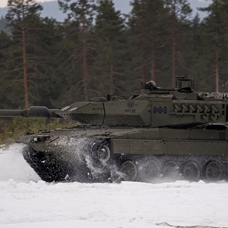 Almanya, Polonya'nın Ukrayna'ya Leopard tankı vermesine yeşil ışık yaktı