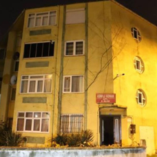Sakarya'da hırsız bir binadaki 9 daireyi soydu