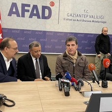 IKBY Başkanı Barzani, depremden etkilenen Gaziantep'i ziyaret etti